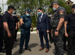 Ռուստամ Բադասյանը  հանդիպել է ապագա պարեկներին