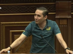 Господин Бабаджанян, не заставляйте меня говорить о спонсорах: Арман Абовян