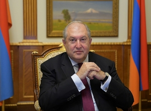 Армен Саркисян поздравил президента Румынии