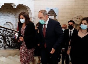 Նիկոլ Փաշինյանը Փարիզի քաղաքապետարանում հանդիպել է քաղաքապետ Անն Իդալգոյին