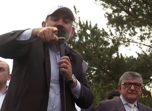 Пашинян официально предложил обменять своего сына на всех армянских военнопленных