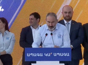 Принимаю твоё приглашение на поединок: ты придёшь с каким оружием хочешь, я приду с народом: Пашинян