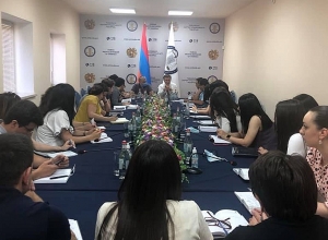 ՄԻՊ ներկայացուցիչները  հանդիպել  են  ԿԸՀ քարտուղարի հետ