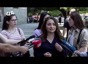 ՀՅԴ երիտասարդները բերման ենթարկվեցին Կառավարության մոտից