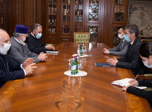 Католикос принял новоназначенного посла Казахстана в РА