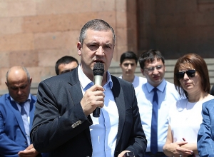 Մենք ապահովելու ենք գործազրկության ճիրաններում խեղդվող մարդկանց որոշակի չեզոքացում․ Ուրիխանյան