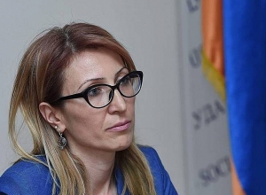 Մանե Թանդիլյանին ժամանակավորապես կփոխարինի Վահրամ Առաքելյանը