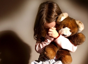 67-ամյա տղամարդը ձերբակալվել է 7-ամյա աղջնակի նկատմամբ սեքսուալ բնույթի բռնի գործողություններ կատարելու կասկածանքով