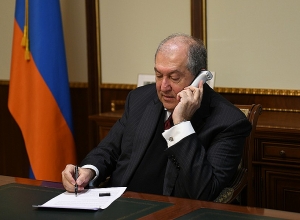 Արմեն Սարգսյանը հեռախոսազրույց է ունեցել ԿԸՀ նախագահի հետ