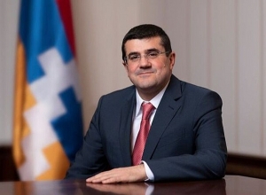 Араик Арутюнян поздравил Никола Пашиняна