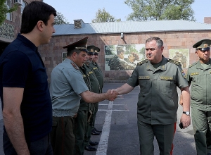 ՀՀ ԶՈւ Գլխավոր շտաբի պետն այցելել է կենտրոնական հավաքակայան