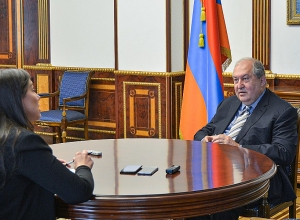 Мы христиане, нам всегда хочется иметь Спасителя