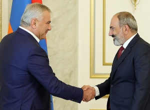 Никол Пашинян принял председателя группы компаний «Ташир» Самвела Карапетяна