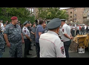 Մեկ շաբաթում Աջափնյակում 34 ինքնակամ կառույց է ապամոնտաժվել