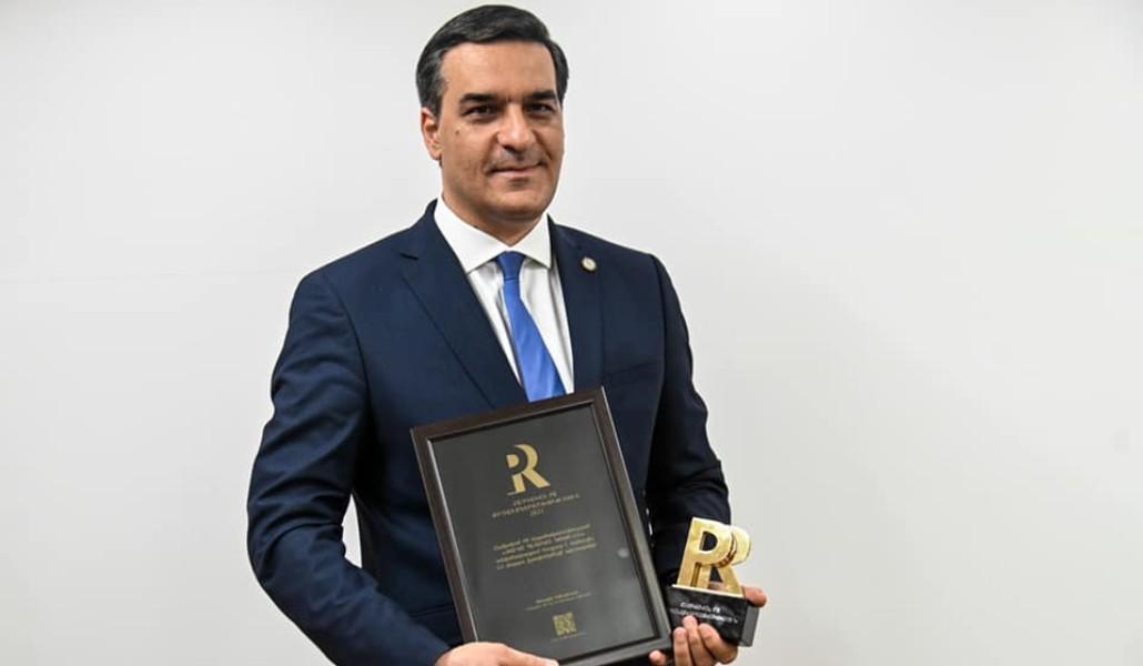 208001990_879740359291837_7886378675650170584_n