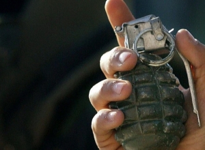 Էջմիածնում 33-ամյա տղամարդը հորը ծեծել է, ապա՝ նռնակ պայթեցրել․ կա 2 զոհ