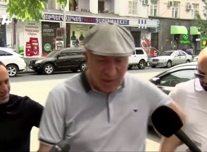 Շատ դեպքերում մաքսազերծման գումարն ավելի մեծ է, քան հենց մեքենայի արժեքը․ բողոքի ակցիա ՊԵԿ-ի դիմաց