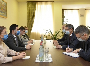 Рустам Бадасян принял посла Казахстана Болата Иманбаева