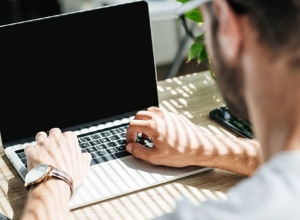 Հափշտակություն՝ համակարգչով․ 43-ամյա տղամարդուն մեղադրանք է առաջադրվել