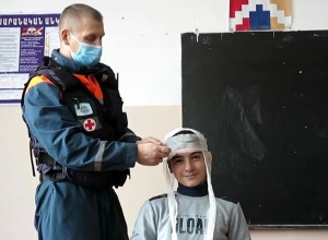 Ռուս խաղաղապահները Արցախի դպրոցականների համար անցկացրել են «Խաղաղապահի դաս»