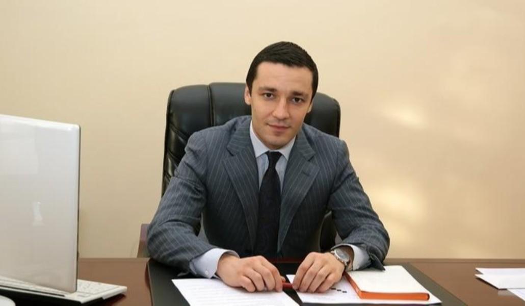 52e975acca0733925be6e946643a720a_M