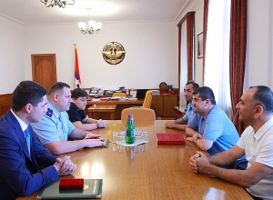 Президент Арцаха принял делегацию во главе с председателем СК РА Айком Григоряном