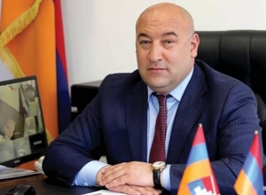 ԱԱԾ-ն Երևան է տեղափոխում Քաջարանի համայնքապետ Մանվել Փարամազյանին․ Փաստաբան