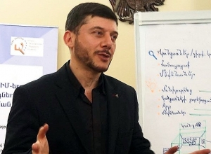 «Հոսանքի տատանումների պատճառով էլեկտրական սարքեր են շարքից դուրս գալիս»․ Հ․ Խուրշուդյան