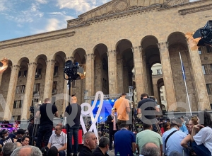 Թբիլիսիում լրագրողներն ու ընդդիմությունը կրկին փողոցում են. aliq.ge