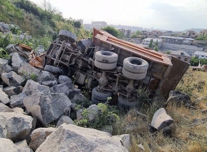 Ձորը  գլորված КамАЗ-ի վարորդը տեղում մահացել է