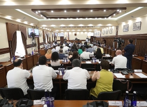 Один из членов Совета старейшин Еревана отказался от мандата