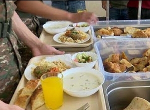 Զինծառայողների որ խմբերը կարող են օգտվել անվճար սննդից․ ՊՆ-ն պարզաբանում է