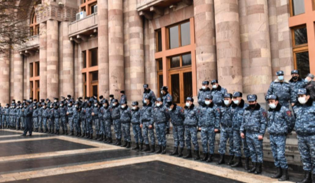 f60f2a7a12b62e_60f2a7a12b66a.thumb