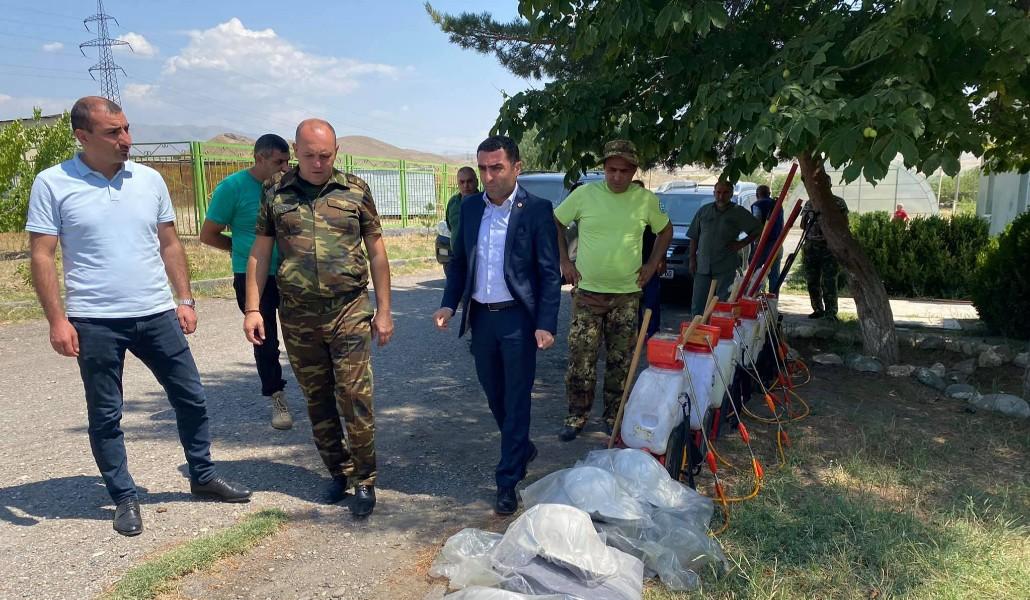 l-0x65wh-2048x1193z-0.3838