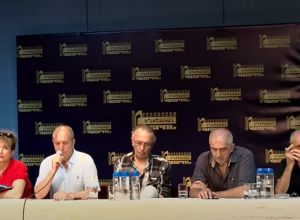 «Պատգամավոր Հրաչ Հակոբյանը, որն  այս թատրոնից էր, հիմա գտնում է՝  5 թատրոնն էլ  երկրին բավարար  է»