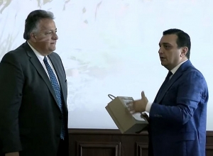 Հանդիպում Նուբար Աֆեյանի հետ