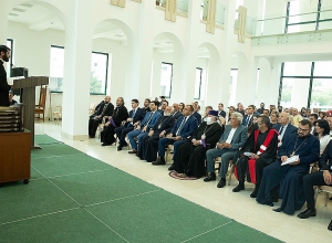 Գրքերի շնորհանդես Մայր Աթոռում․ այն ամփոփվել է ավանդական գինեձոնով