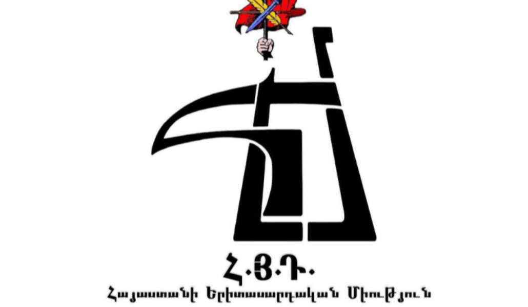 f5f60c958be3ce_5f60c958be414.thumb