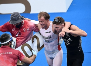 Տրիատլոնի օլիմպիական չեմպիոնին հենասայլակով են հեռացրել մրցուղուց