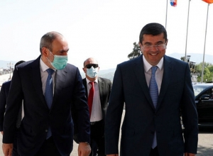 Араик Арутюнян направил поздравительное послание премьер-министру Николу Пашиняну