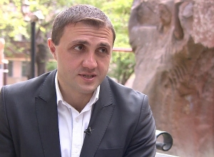 «Իմ քայլը» խմբակցության անդամ Արման Անտոնյանին միացված է արհեստական շնչառության սարք