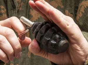 Անհայտ տղամարդը սպառնում է նռնակ պայթեցնել Ուկրաինայի կառավարության շենքում