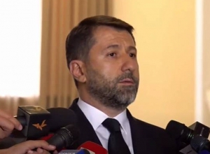 Նախարարը հիշեցրեց Նաիրի Հունանյանի դեպքը՝ զուգահեռ չտանելով լրագրողների ու նրա միջև․ պարզաբանում