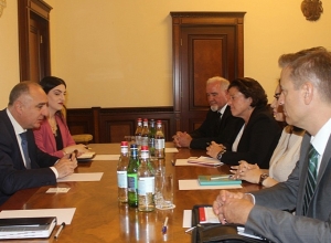 ԲԴԽ անդամներն ու Խորհրդի նախագահի պաշտոնակատարը հանդիպել են Արդարադատության նախարարին