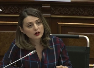 Посредством каких связей Ванецян собирался вернуть пленных за 3 дня? Батоян - Товмасяну