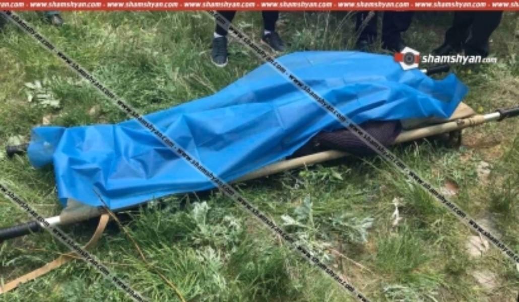 805a4f5bcbada87c81a4f34789bfb1de