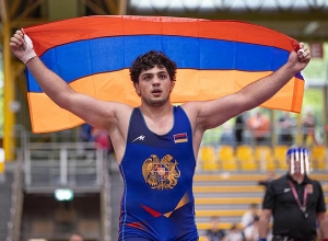 Ըմբշամարտի երիտասարդական ԱԱ. Լյովա Գևորգյանը՝ արծաթե մեդալակիր