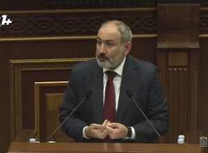 Почему  вы приняли закон, что по соседству с Шурнухом находится Азербайджанская Республика? Пашинян