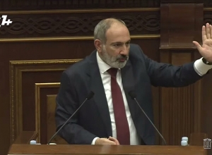 Какое отношение имеет депутат НС к планированию военной операции? А через два дня он искал предателей