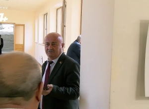 Брифинг Овика Агазаряна: ПРЯМОЙ ЭФИР